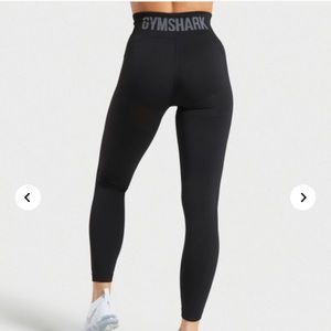 New in bag! High wasted flex leggings.